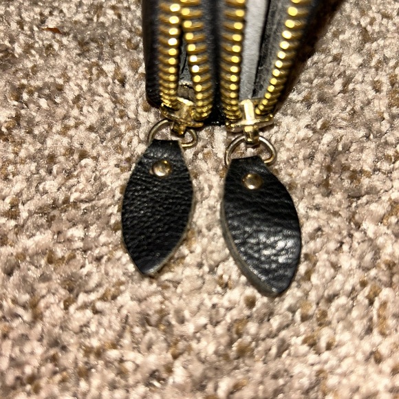 Vintage Versace double zip wallet. - Picture 4 of 5